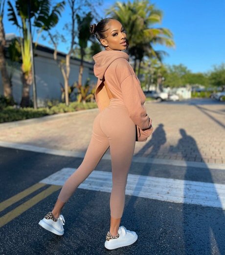 Breann Llewelyn star hd pictures