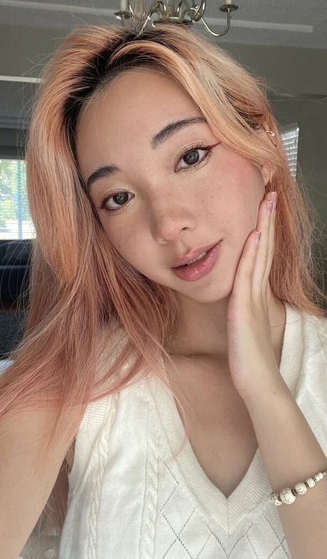 Fearfiction naked pornstar pic