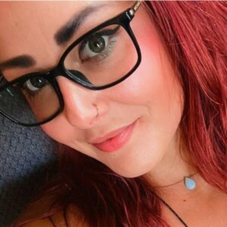 female popular onlyfans sexy nude pics