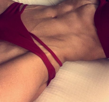 Muscle Goddess model sex pics