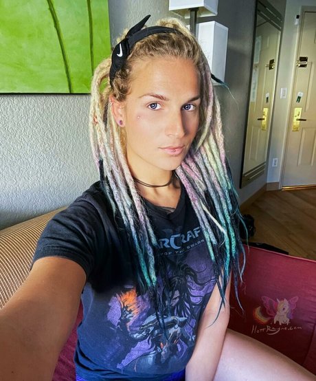 Hottrayne sex pornstar photo