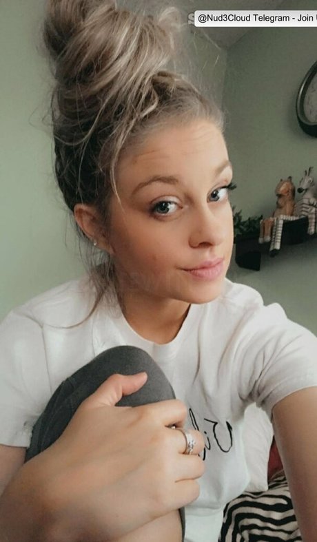 Kenzie Colvard naked actress gallery