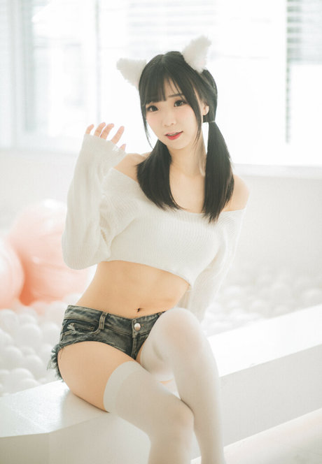 hattiecos model free pictures