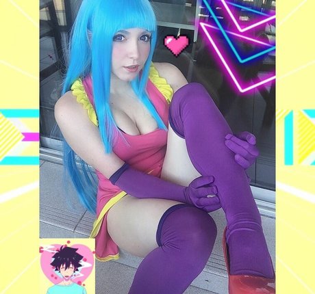 lady pizza hug exclusive model pictures