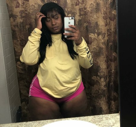 Therealbeauty rogers star naked photos