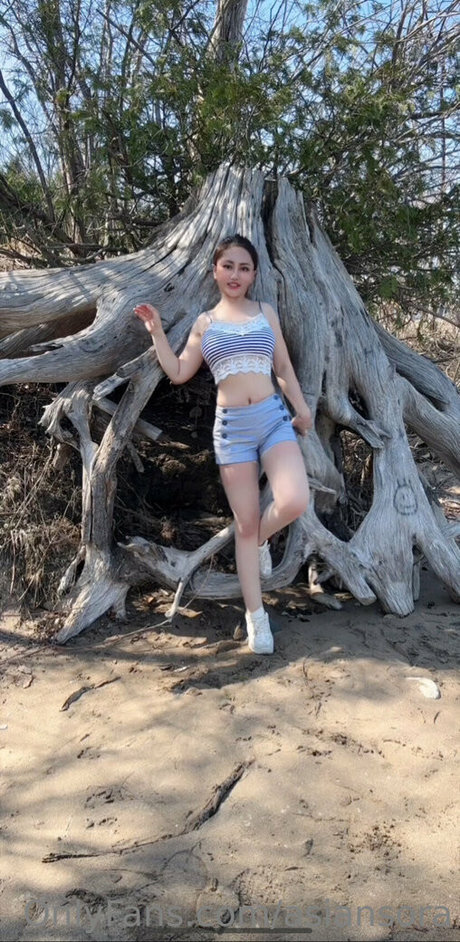 asiansora naked actress picture