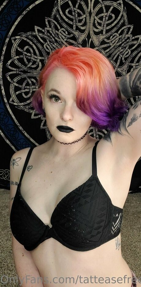 tatteasefree pornstar top picture