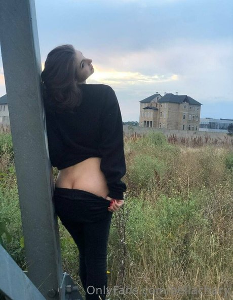 bellachary model xxx gallery