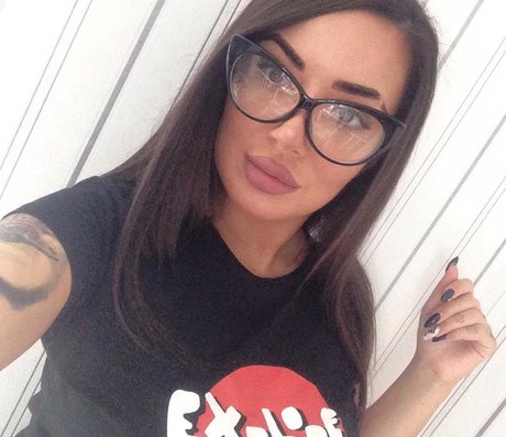 fitnessmodel onlyfans art nude archive