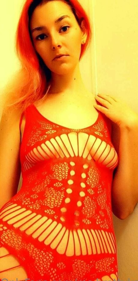 polycouplefree naked star pic