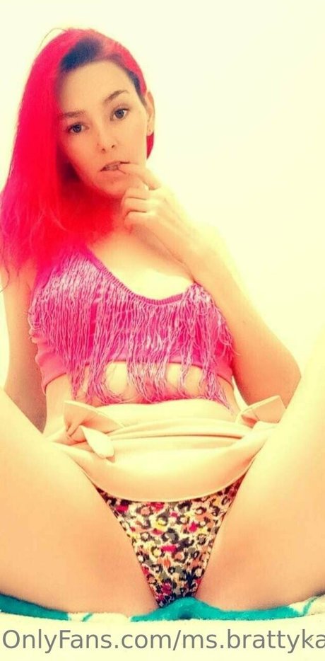 polycouplefree pornographic model pic