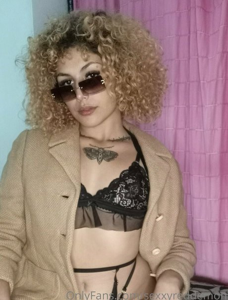 sexxyreddemon model perfect pics