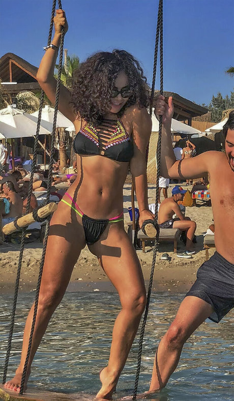 Belgin Kadoglu model free archive