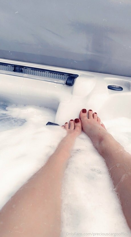 preciouscargoofficial pretty actress pics