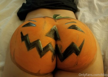 cagegirl15 nude actress picture