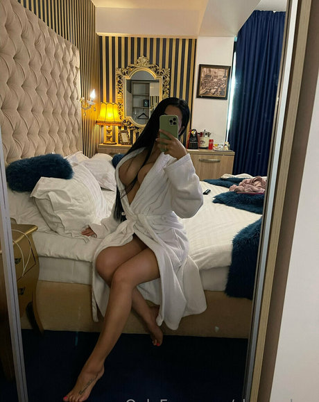 kalydakim star naked photos