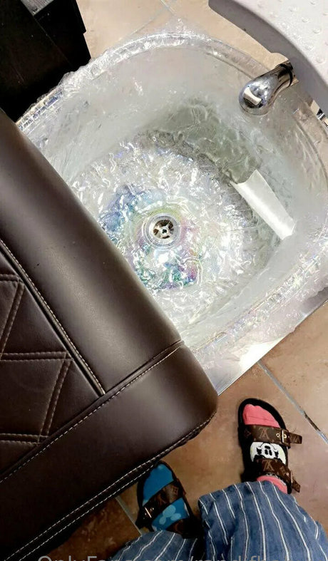 squat onlyfans free photo