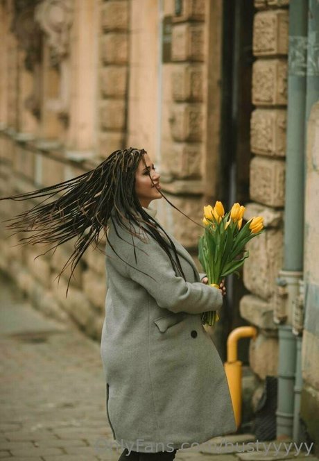 popular asian onlyfans beautiful img