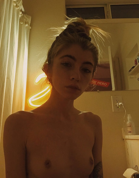 Kennedydawn nude model pictures