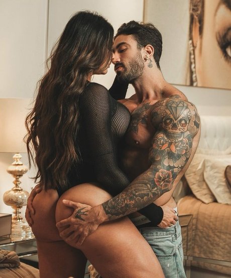 Juliana Salimeni star high quality photos