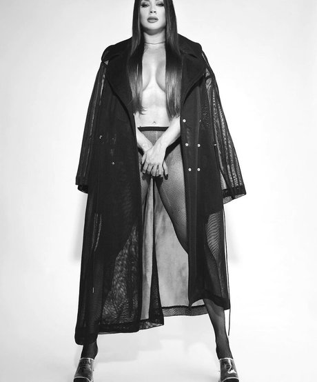 Juliana Salimeni sex actress pics