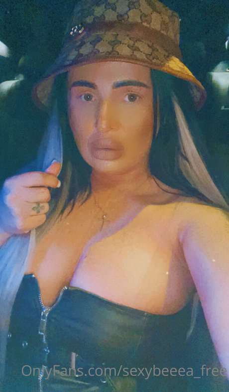 sexybeeea free pornstar perfect pictures