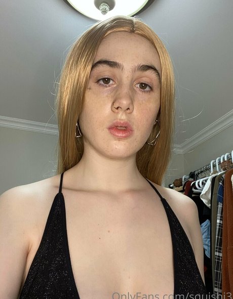 divinityvaeh erotic actress image