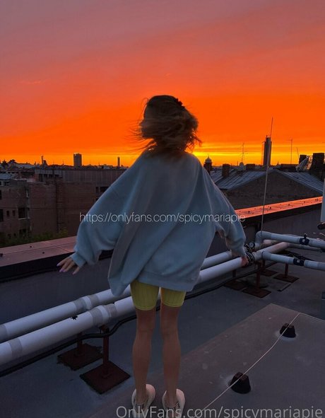 spicymariapie beautiful star picture