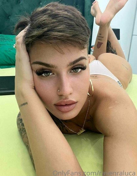 rubbytorry nude model pictures