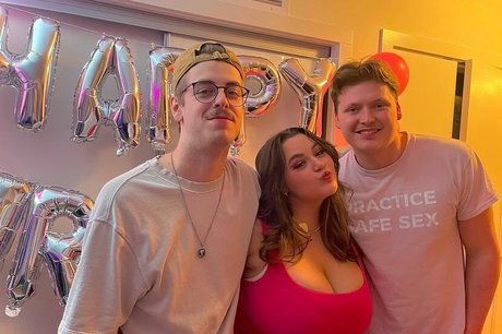 Sara M star free image