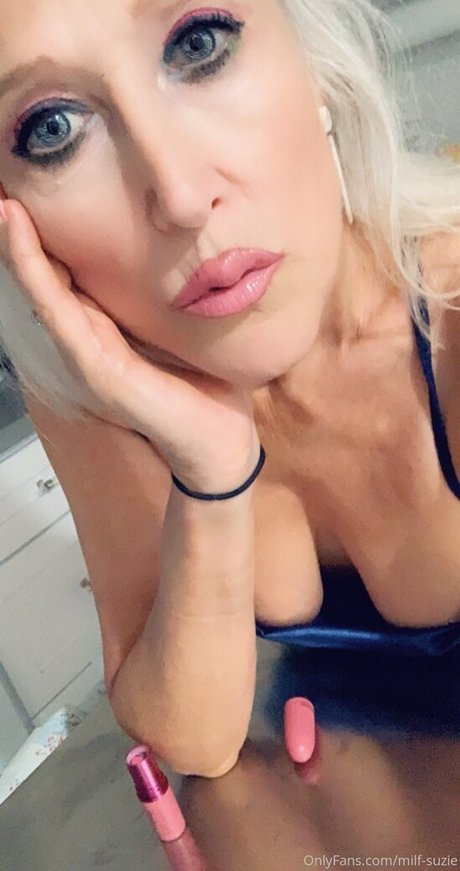 mamasuzie model nudes picture