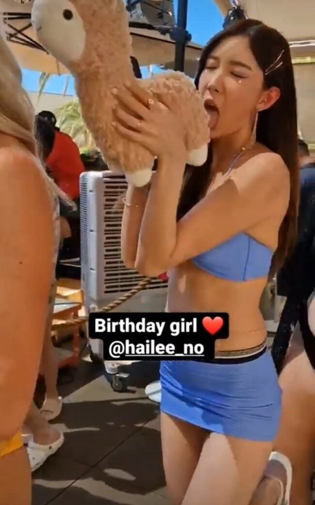 NoHaileeNo sexy pornstar pics