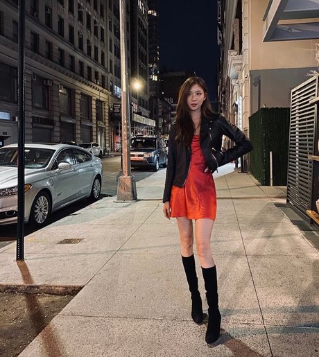 NoHaileeNo model best photo