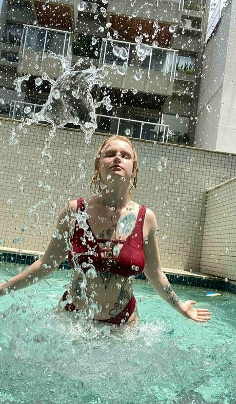 yui tyan hd model image