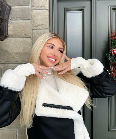 Anais Laliberte pornstar exclusive galleries