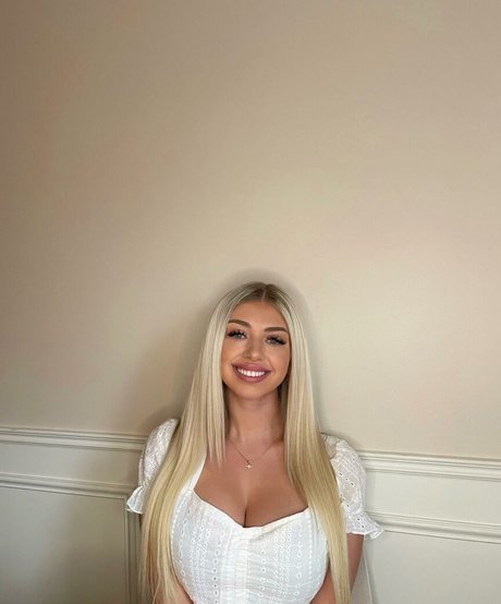 Anais Laliberte best actress photos