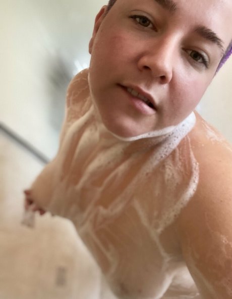 unsupervised housewife Profile