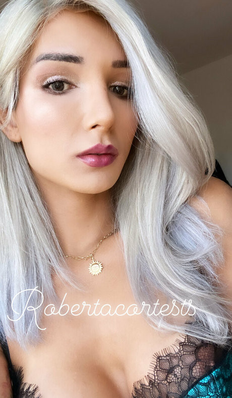 robertacortes model exclusive picture