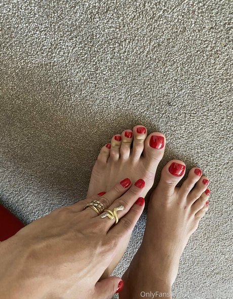 robertacortes exclusive model photo