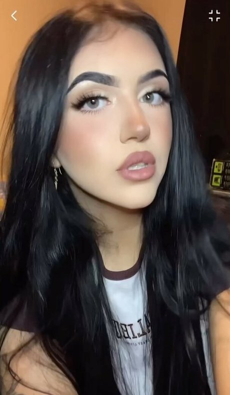 ASMR Cailin high quality model pics