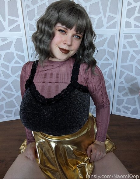 Naomiwastaken hot actress pics