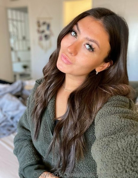 nataliagetsnaughty pornstar free photos