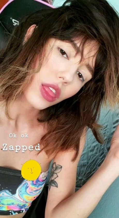 Catplant ASMR star sexy pic