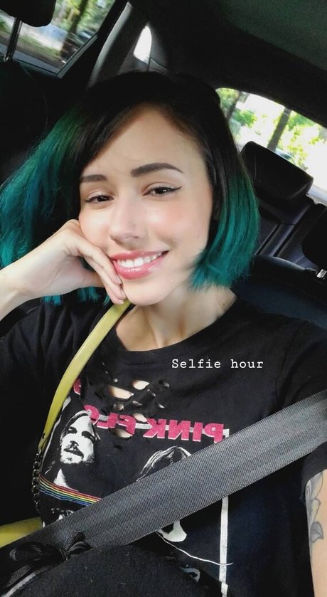 Catplant ASMR xxx model img