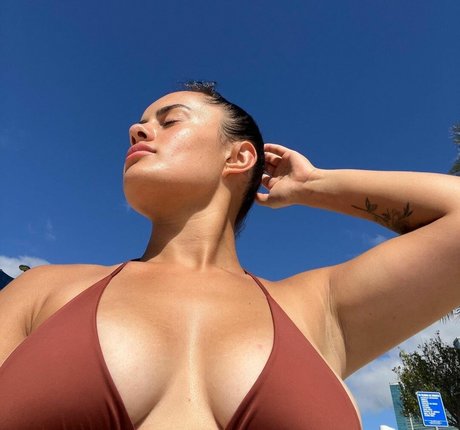 babyymack adult actress photo