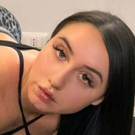 Esmeralda Morichelli pretty model photos