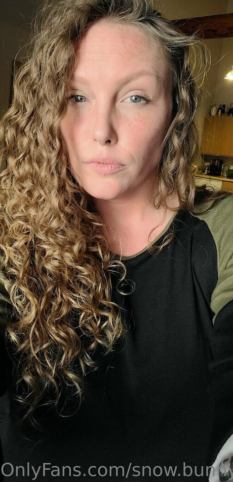 snow bunny907 actress pics