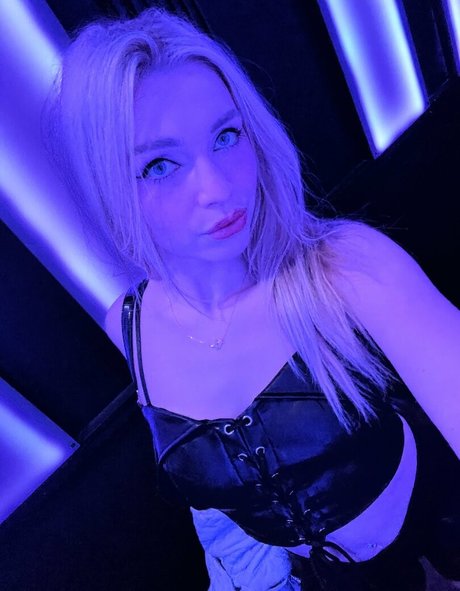 asian shemale onlyfans naked pics