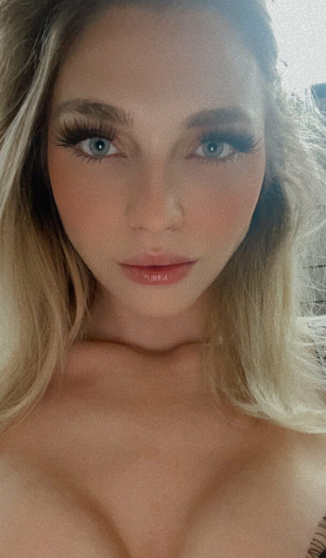 transsexual onlyfans hot naked img