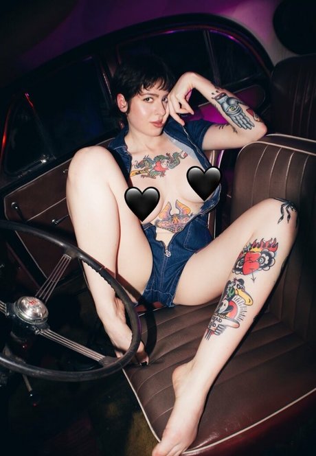 Annie Jay model high quality images